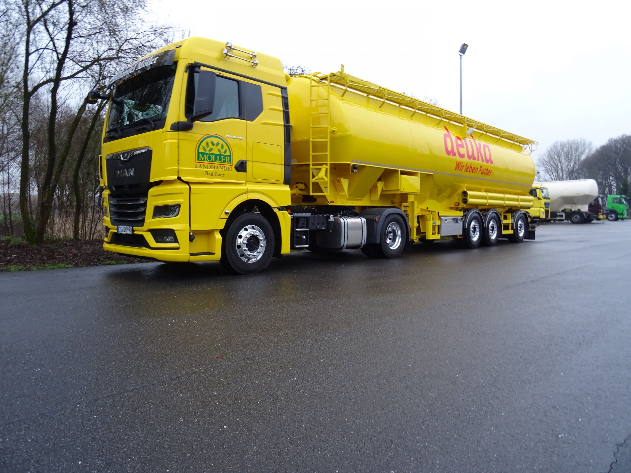 2337995_39t-Silo-Sattelauflieger_00