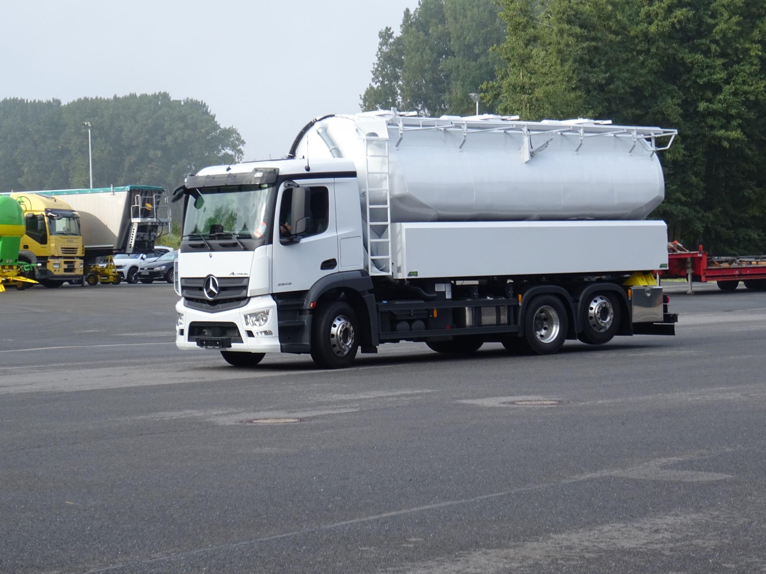 26t_Silo-Pellet-Saug-Aufbau_2339493_00