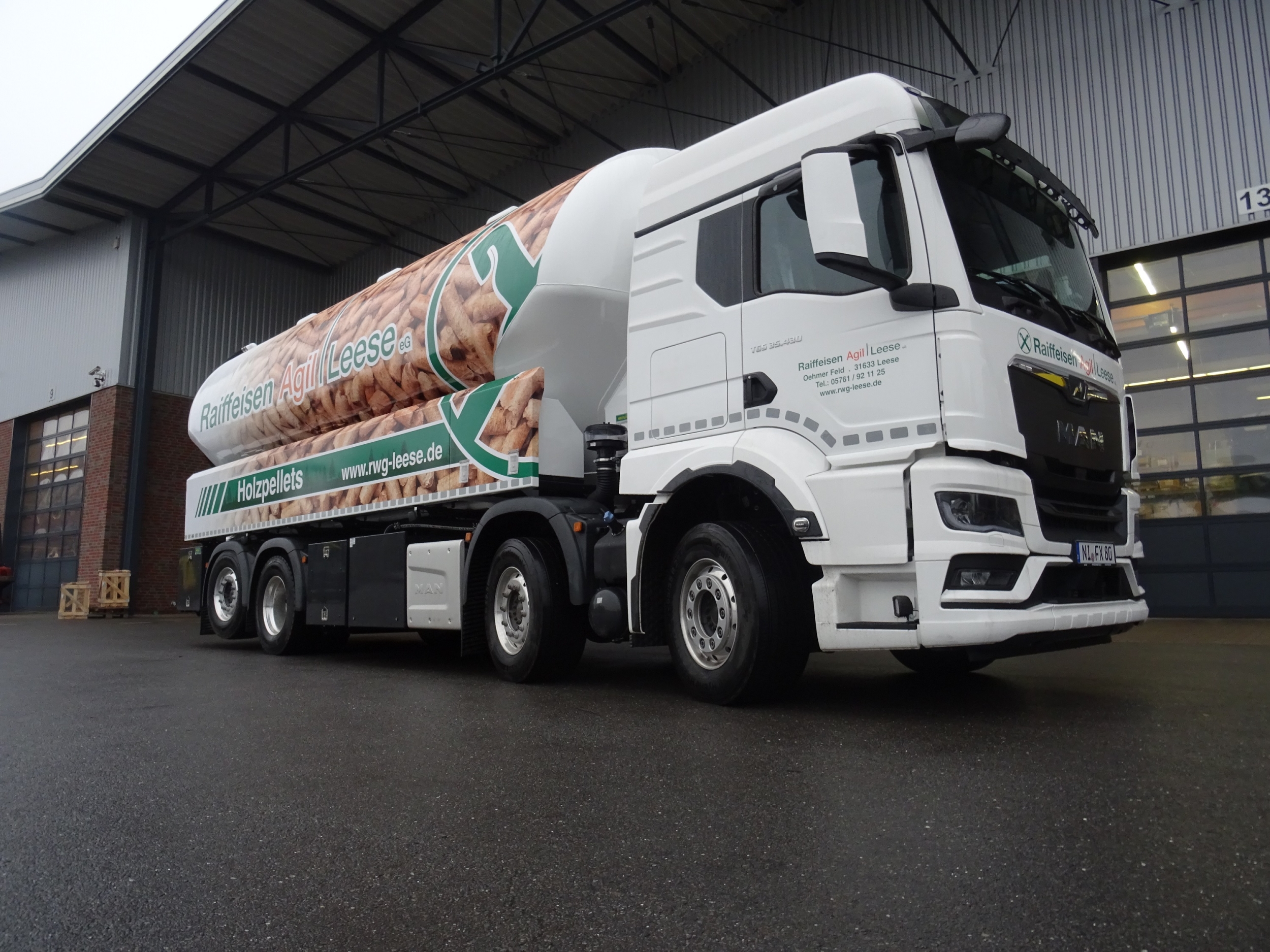 2339991_32t_Silo-Pellet-Aufbau_00