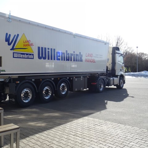 2329230_34t-Kombi-Sattelauflieger_01