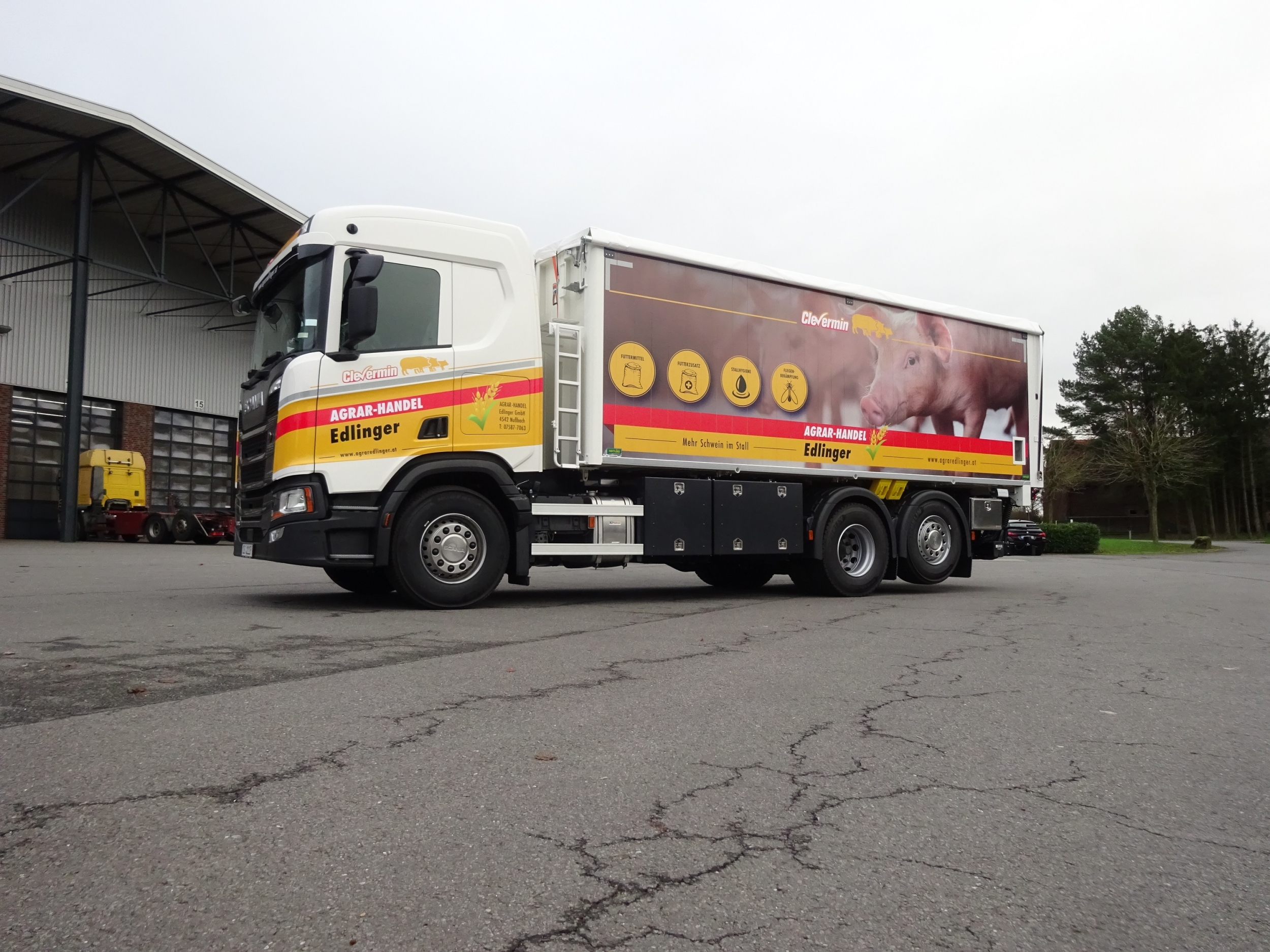 2349193_26T-HK-Kombi_00